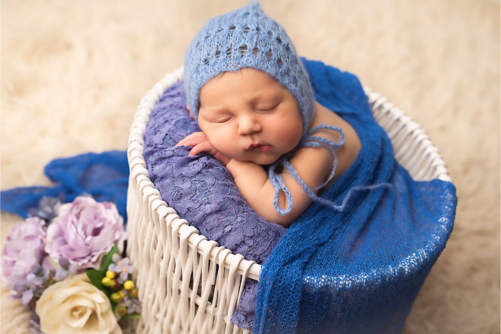 Newborn baby photo