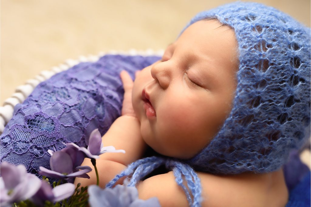Newborn baby photo