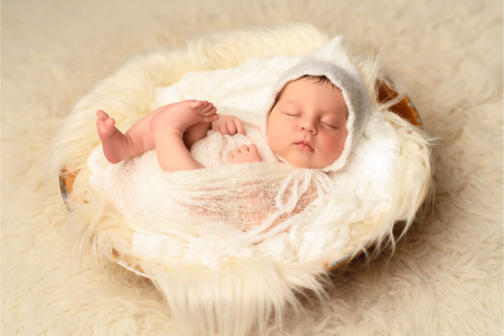 Newborn baby photo